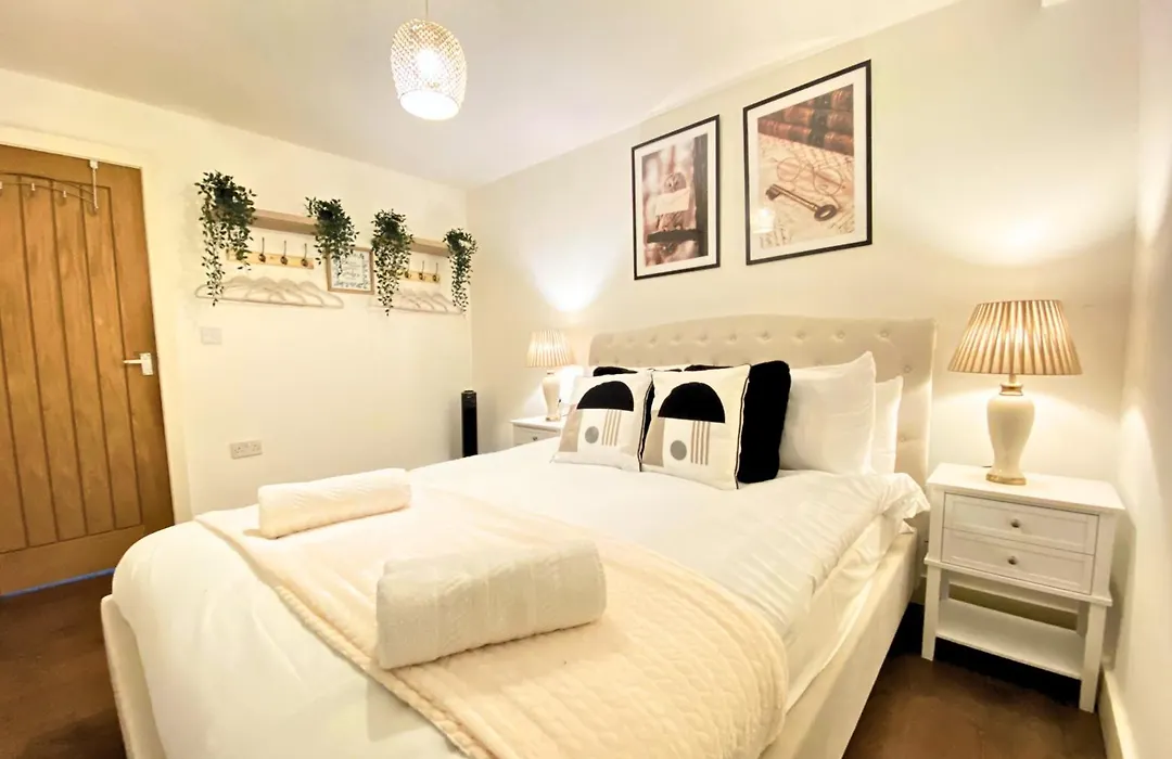 Manchester Apartments By Bevolve - City Centre-1